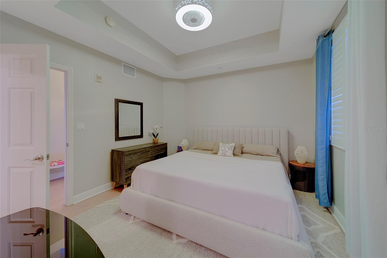 Image 37 of 74 For 17735 Gulf Boulevard 501