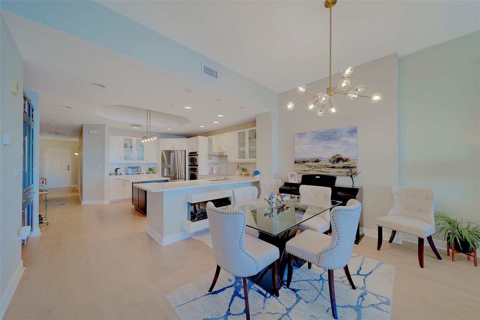 Image 6 of 74 For 17735 Gulf Boulevard 501