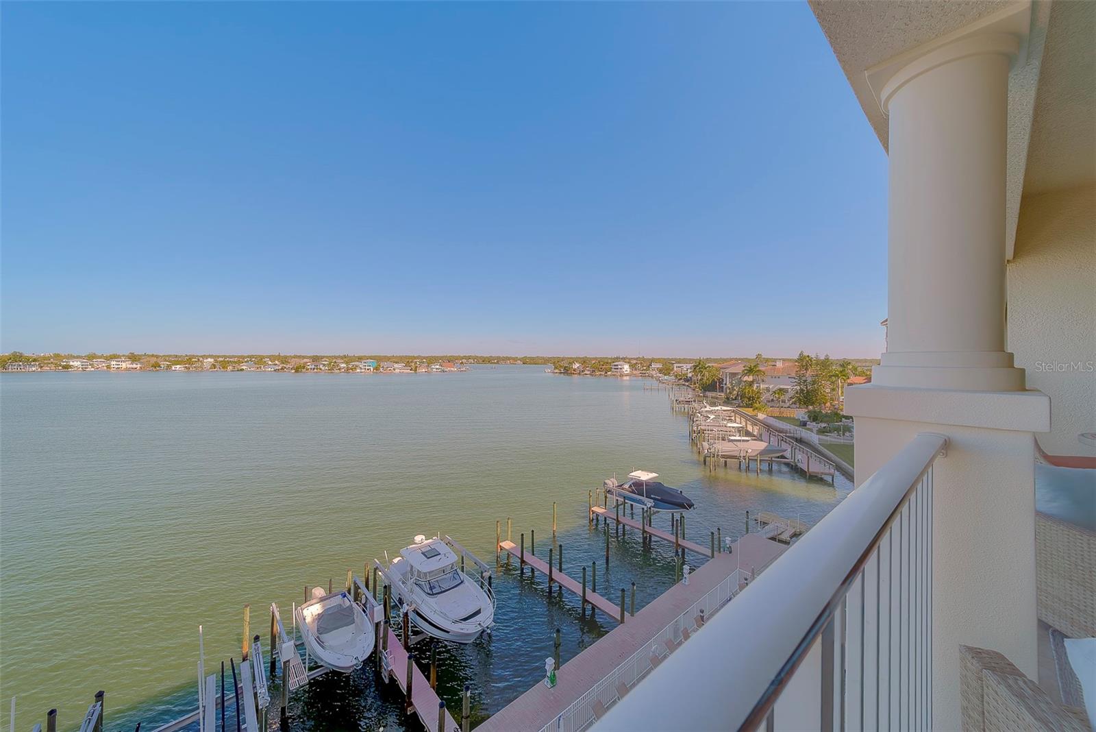 Image 67 of 74 For 17735 Gulf Boulevard 501