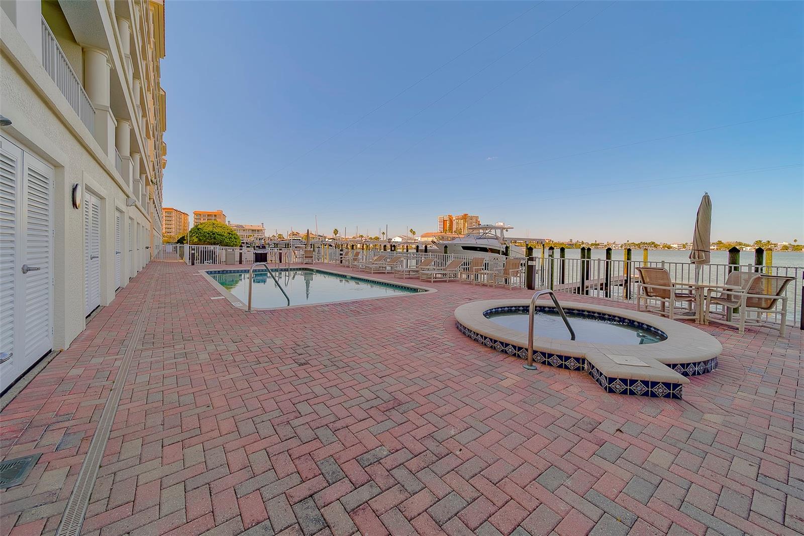 Image 68 of 74 For 17735 Gulf Boulevard 501