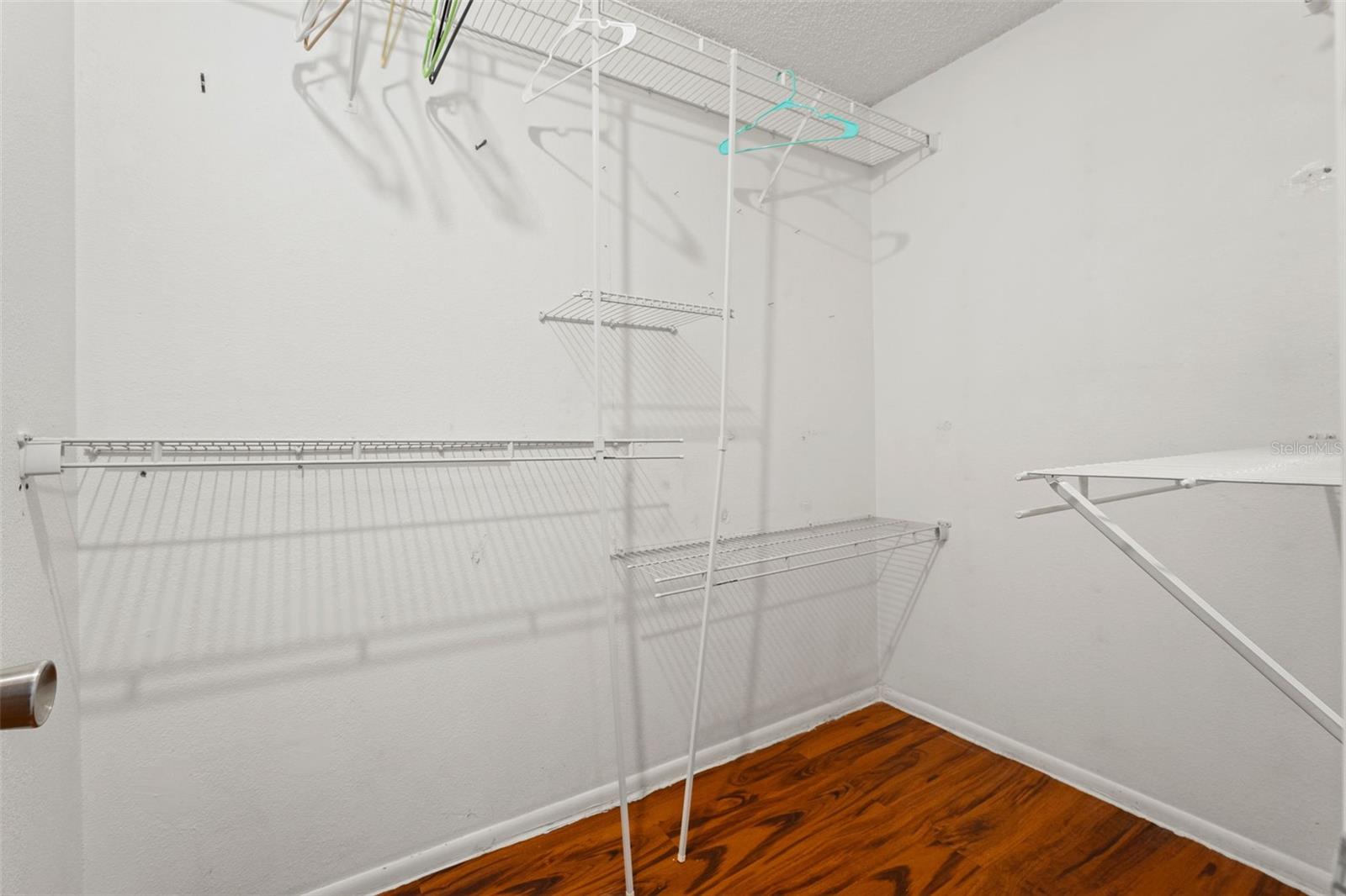 Listing photo id 15 for 13991 Coronado Drive