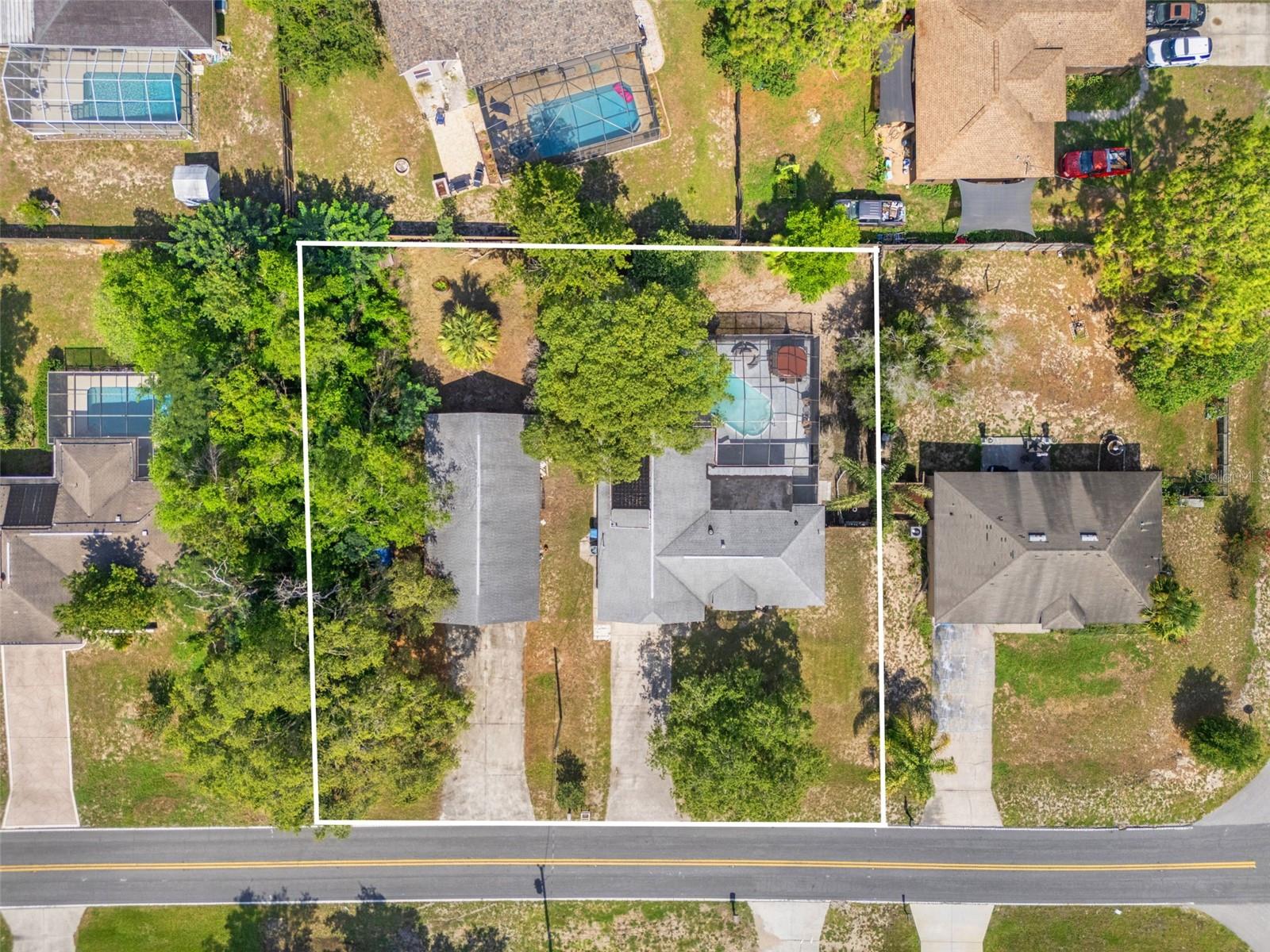 Listing photo id 26 for 13991 Coronado Drive