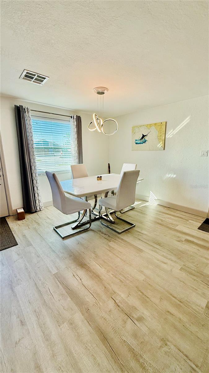 Image 18 of 42 For 4926 Blue Heron Drive