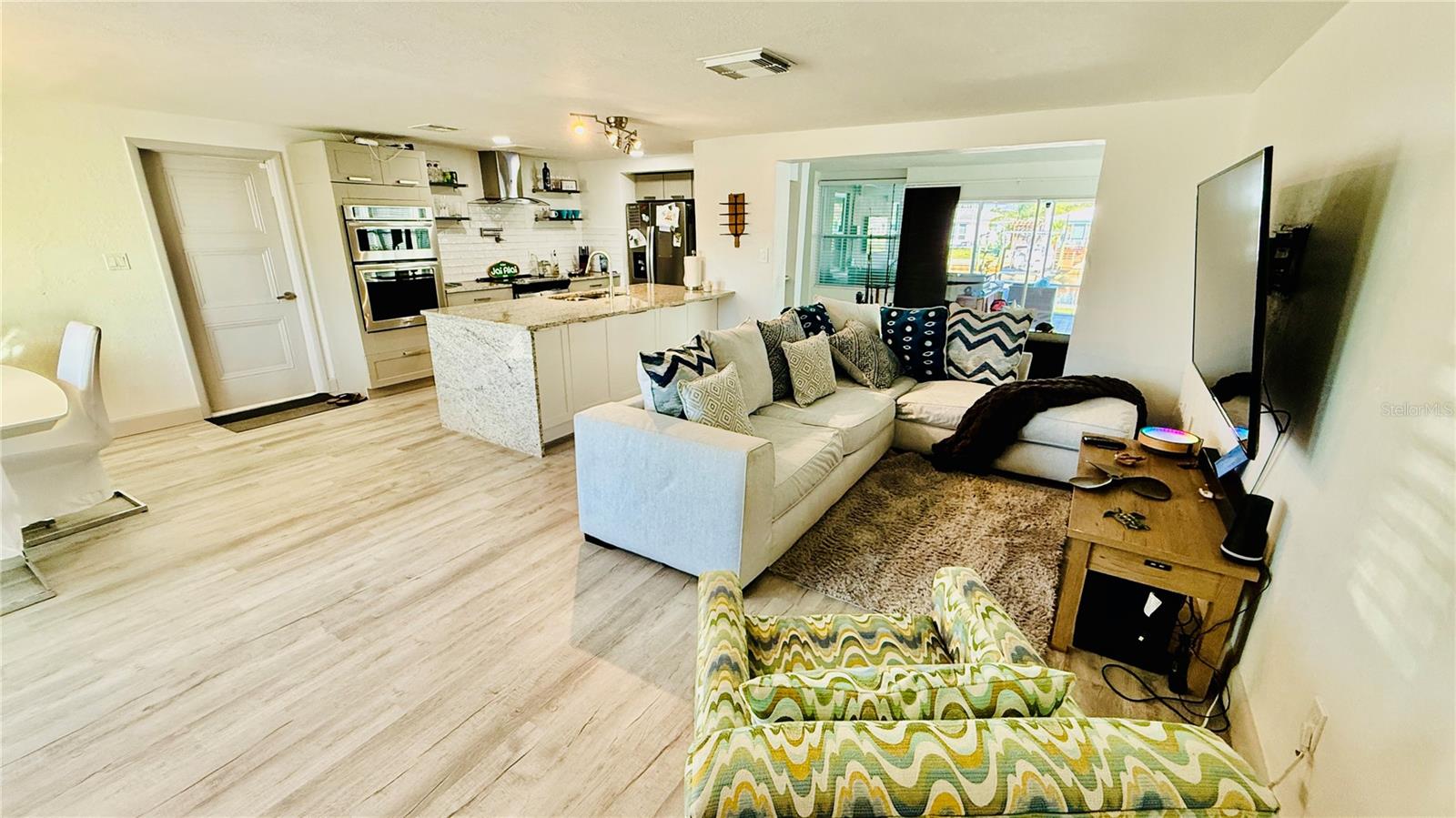 Image 4 of 42 For 4926 Blue Heron Drive