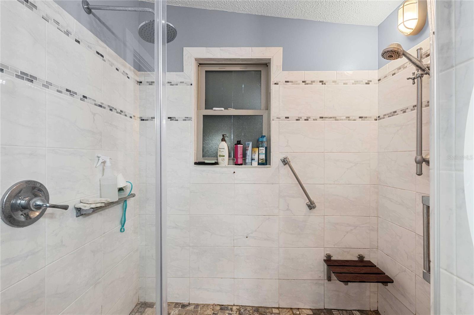 Image 22 of 65 For 5718 Arrowhead Drive