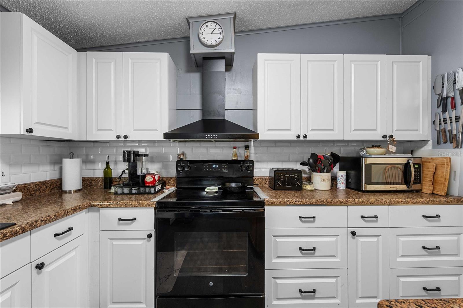 Image 5 of 65 For 5718 Arrowhead Drive