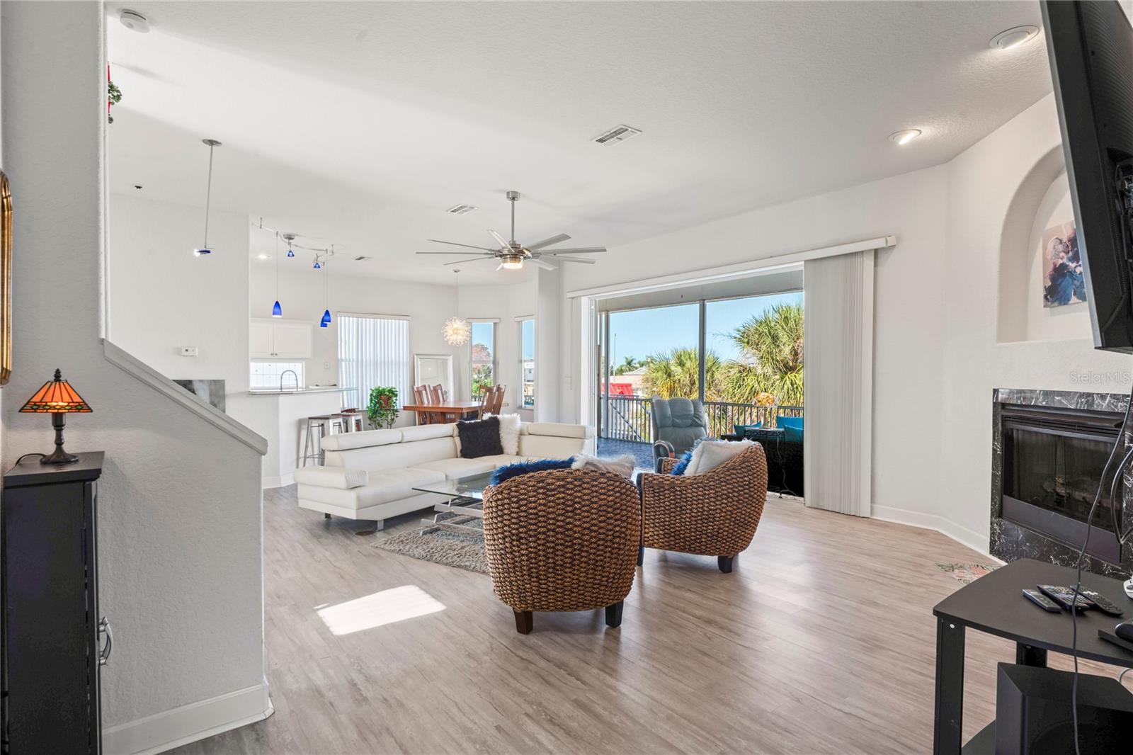 Image 10 of 94 For 3459 Flamingo Boulevard