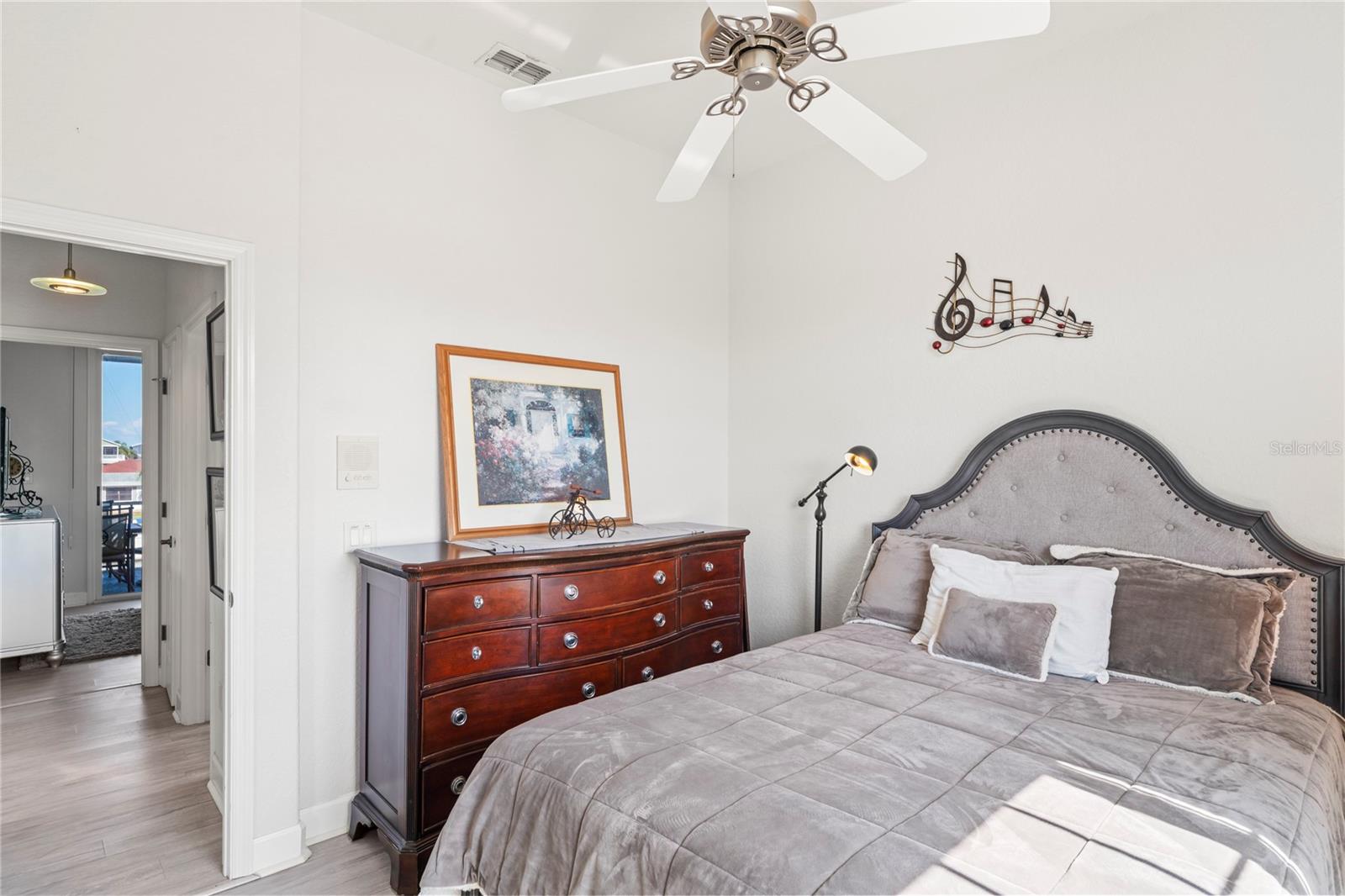 Image 30 of 94 For 3459 Flamingo Boulevard