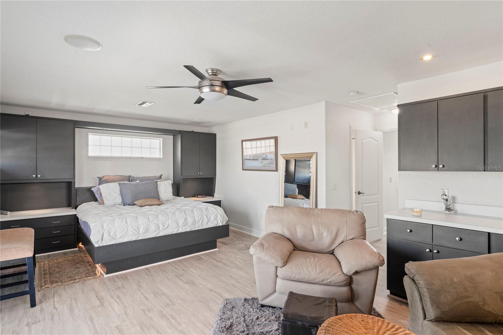 Image 41 of 94 For 3459 Flamingo Boulevard