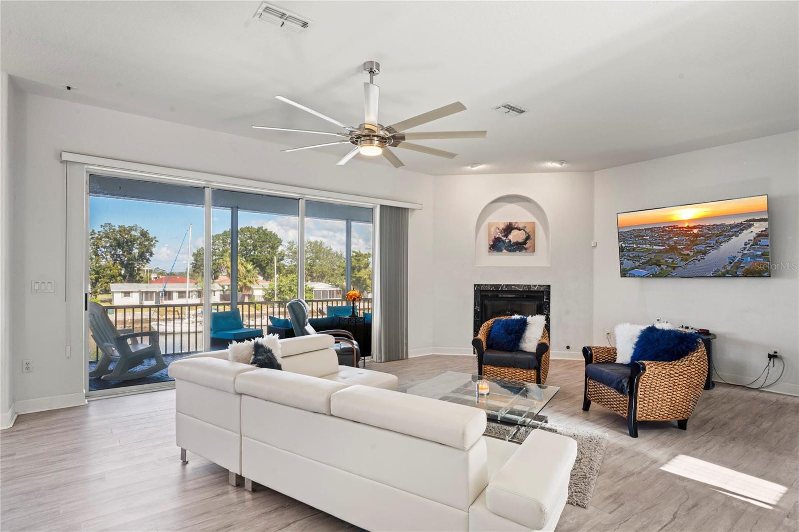 Image 8 of 94 For 3459 Flamingo Boulevard