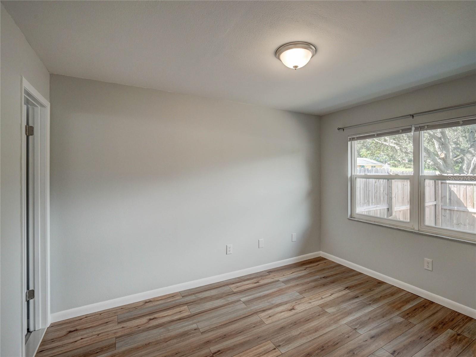 Image 15 of 23 For 1007 Sumner Boulevard C