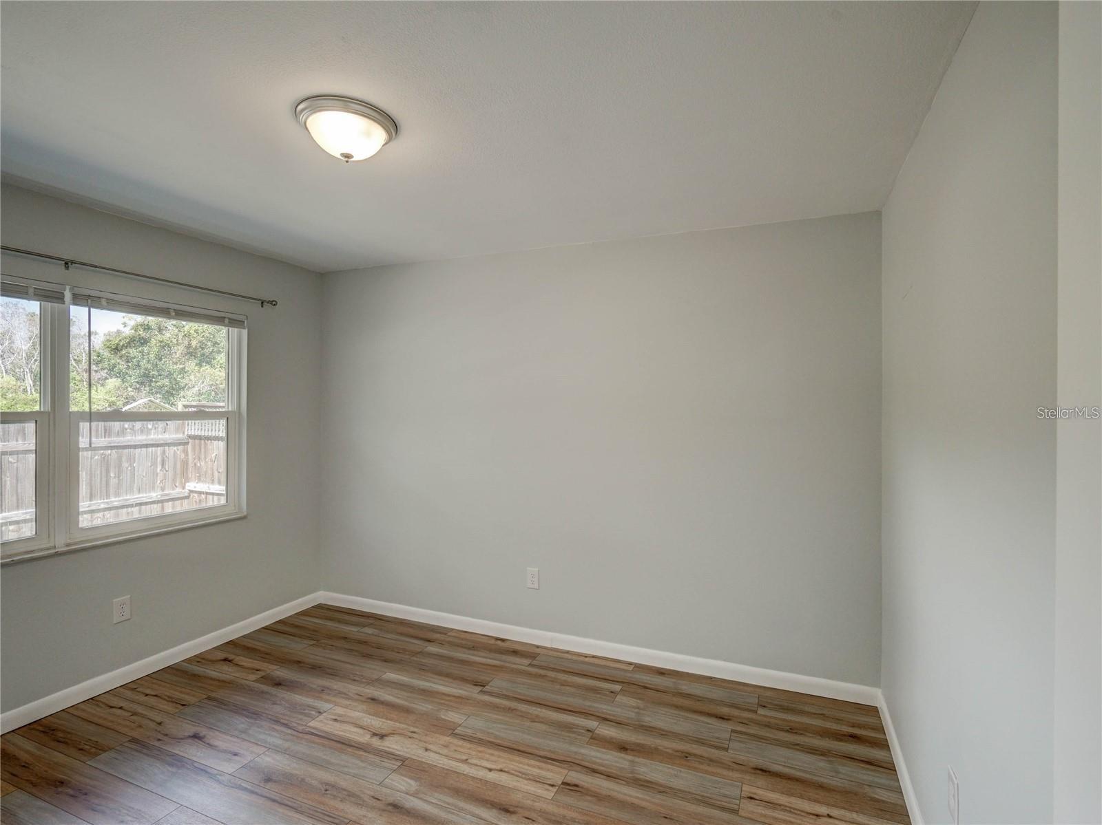 Image 18 of 23 For 1007 Sumner Boulevard C