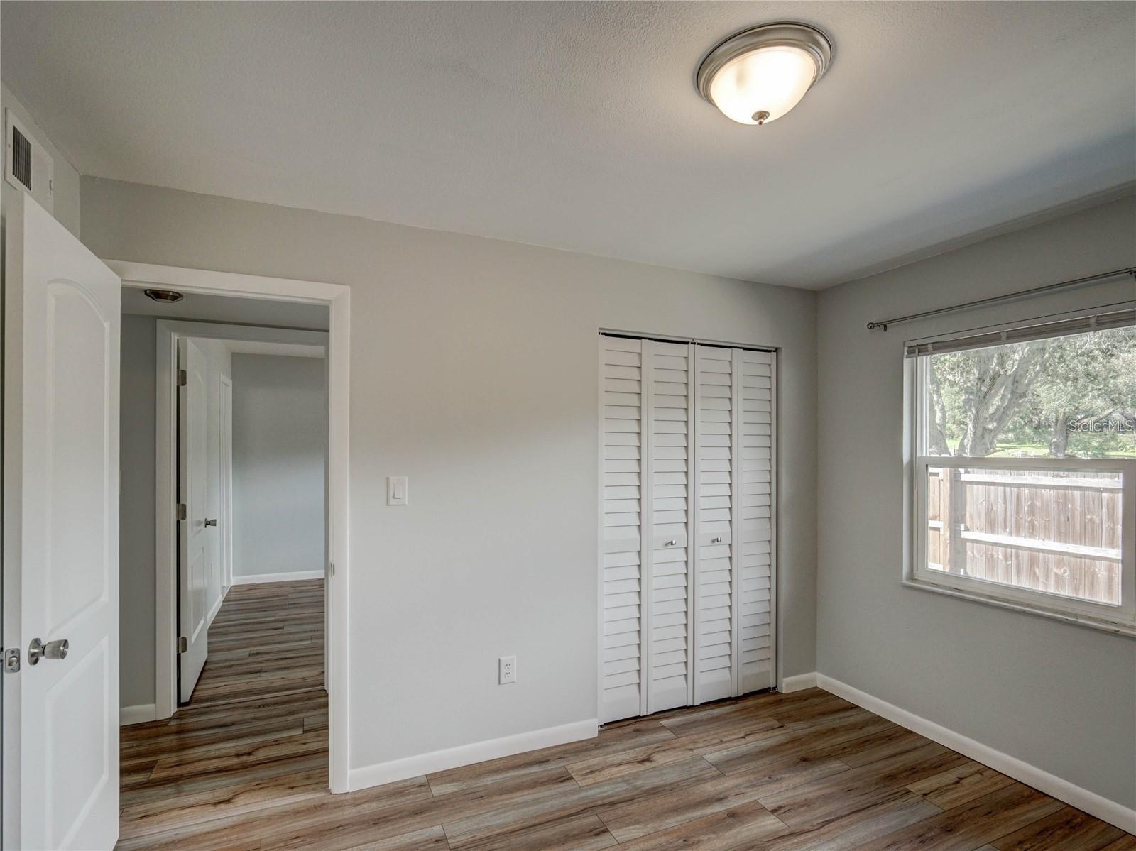 Image 19 of 23 For 1007 Sumner Boulevard C