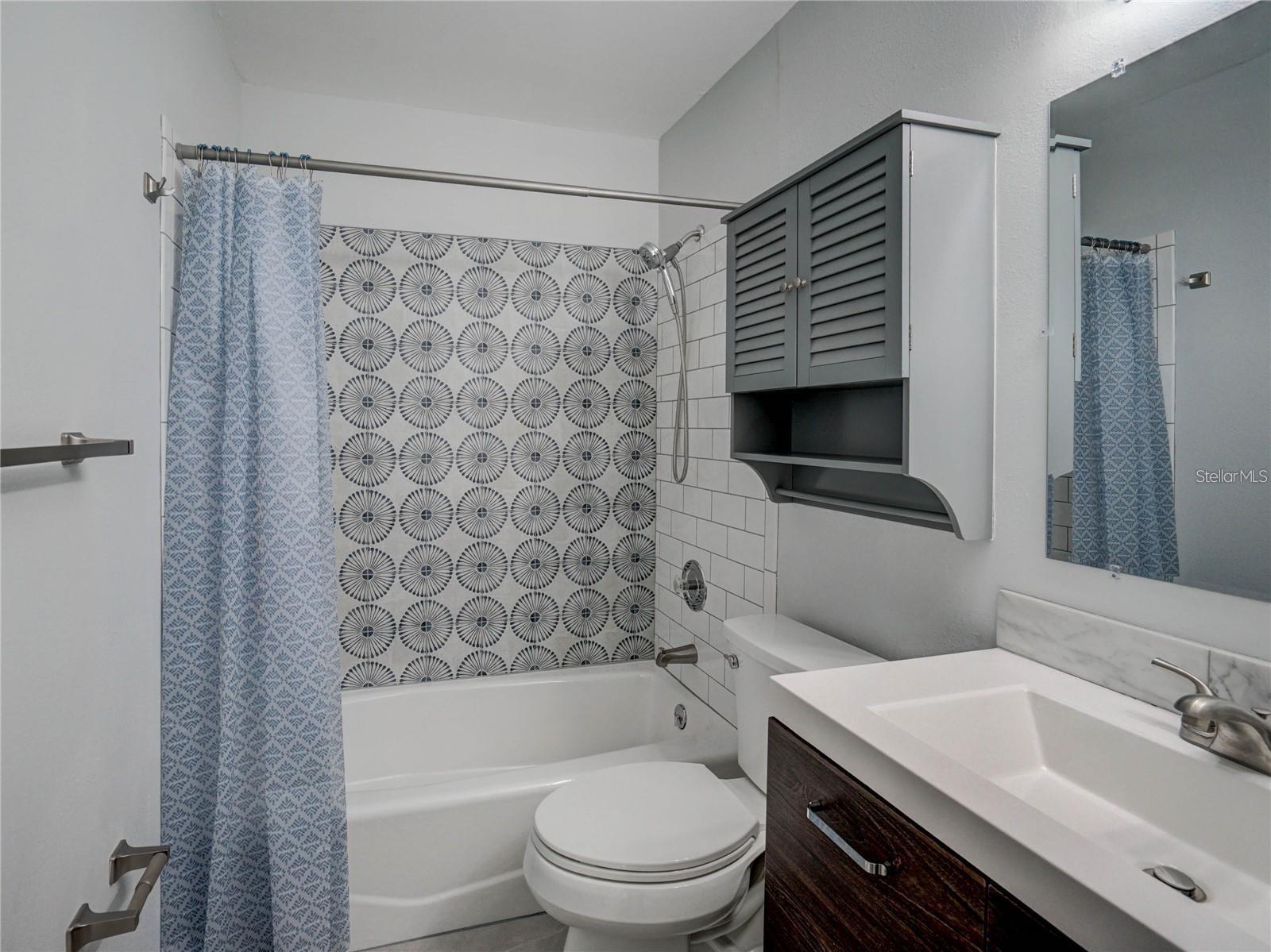 Image 20 of 23 For 1007 Sumner Boulevard C