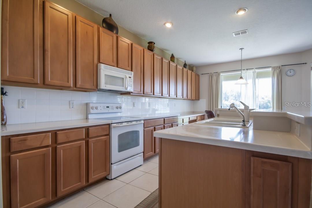 Image 5 of 26 For 19106 Beatrice Lane