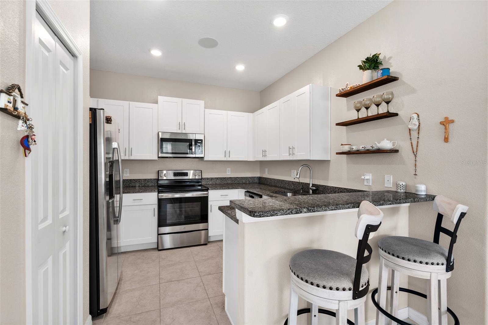 Image 13 of 46 For 13475 Crest Lake Drive