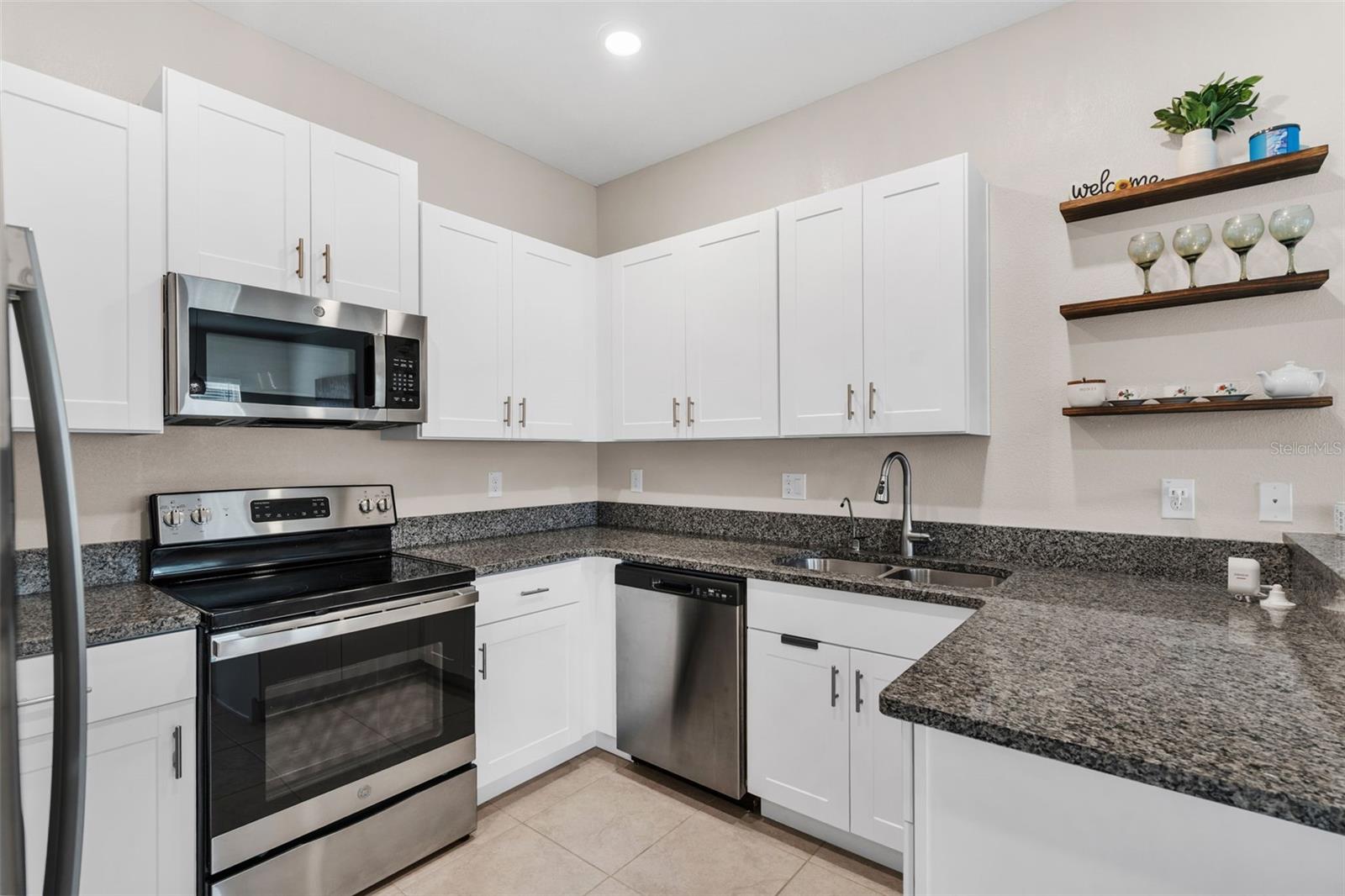 Image 15 of 46 For 13475 Crest Lake Drive