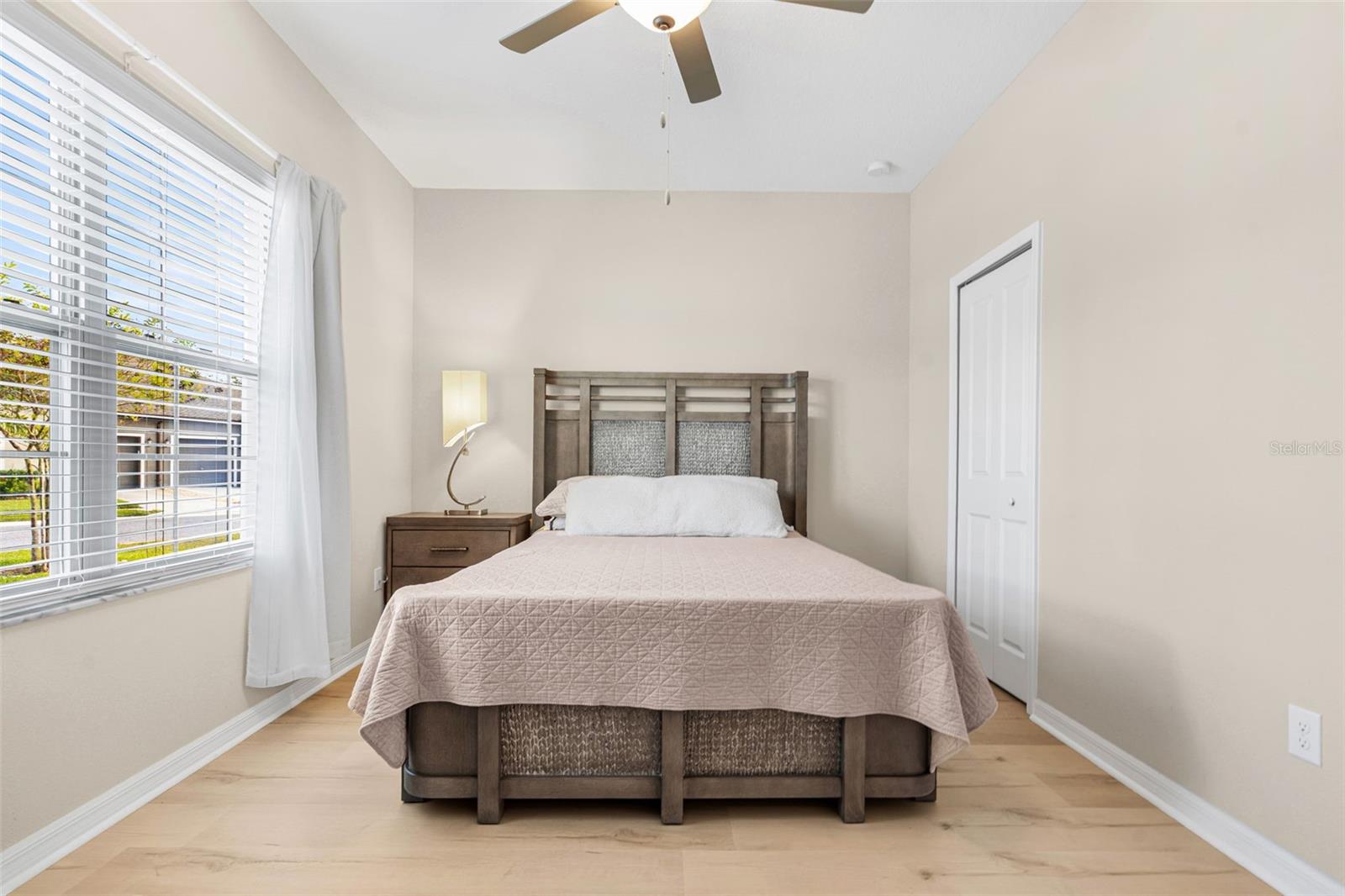 Image 20 of 46 For 13475 Crest Lake Drive