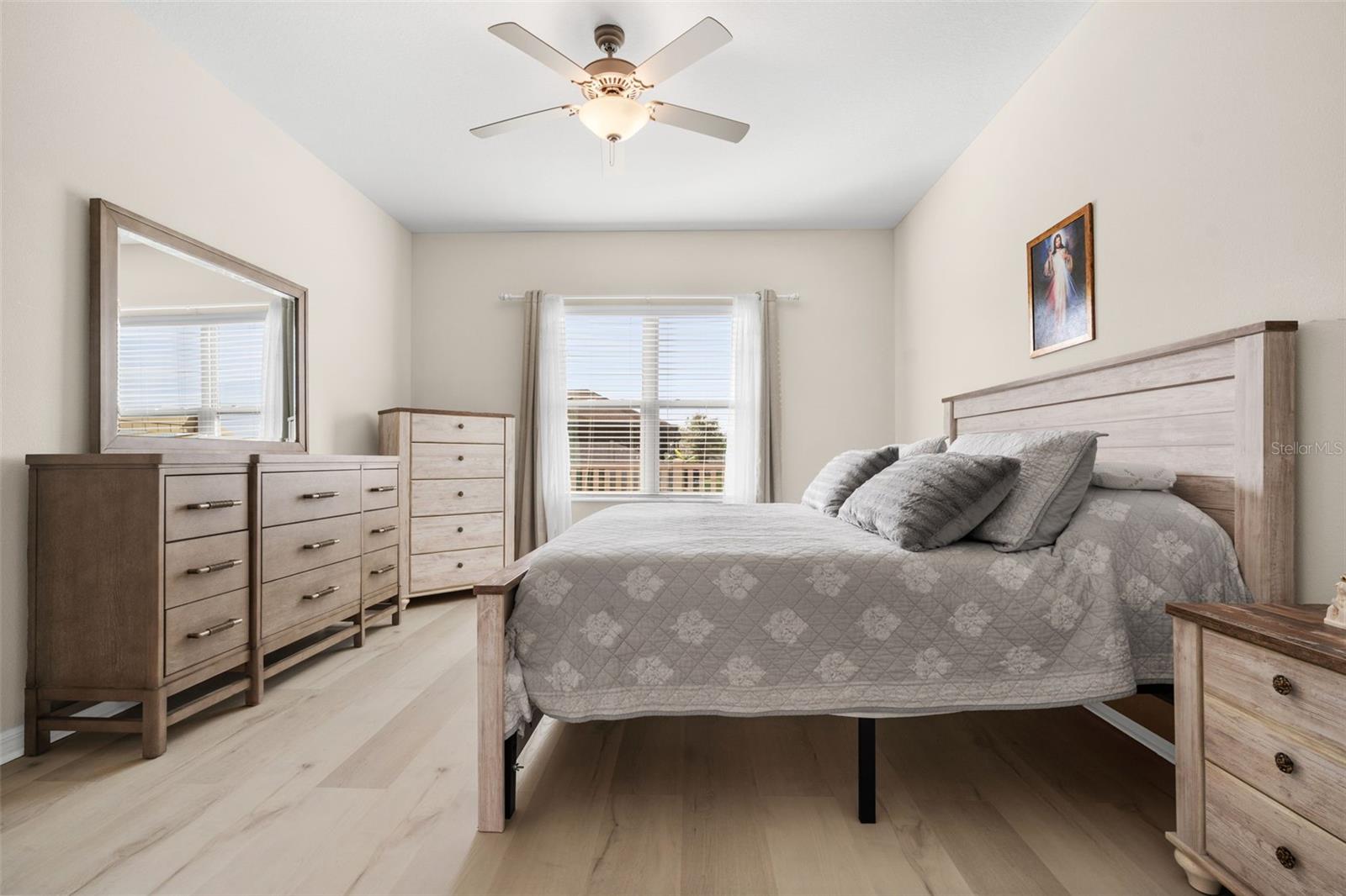 Image 24 of 46 For 13475 Crest Lake Drive