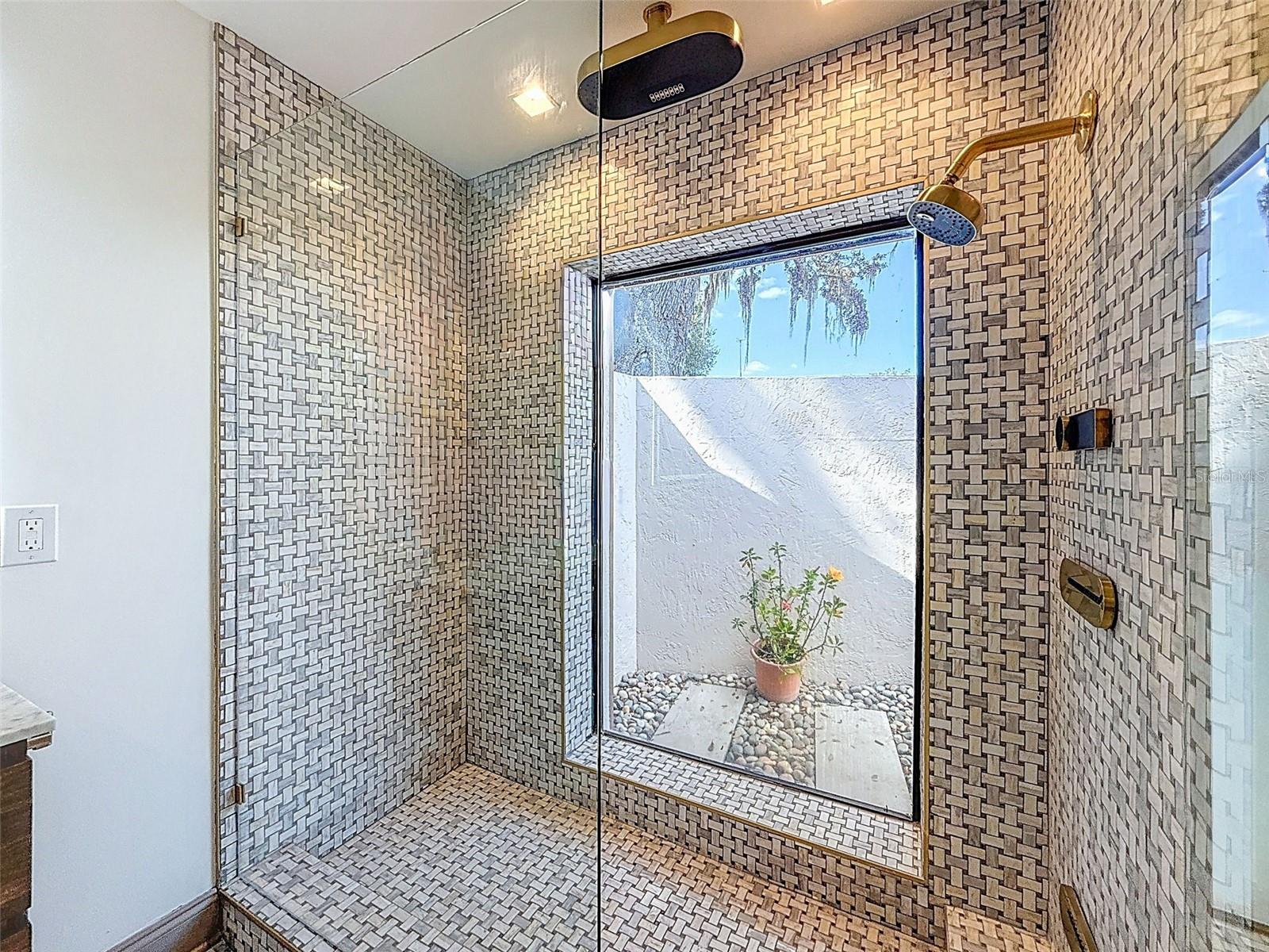 Image 18 of 59 For 9891 County Road 114b