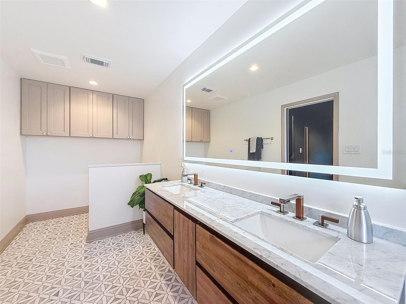 Image 20 of 59 For 9891 County Road 114b