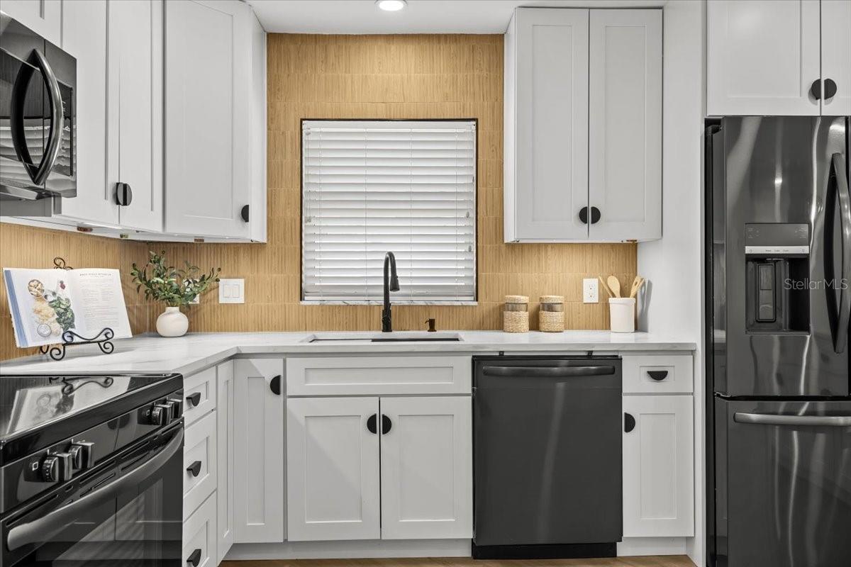 Image 13 of 60 For 742 91st Avenue N