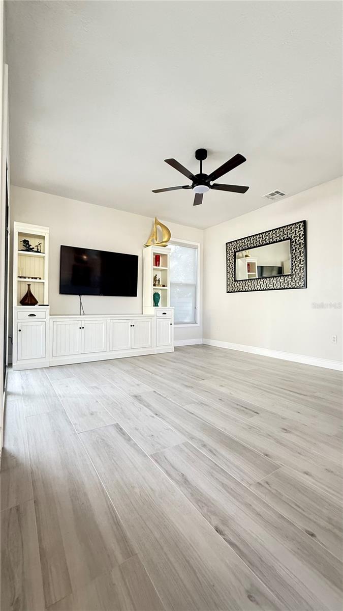 Image 11 of 45 For 4608 Vintage Drive