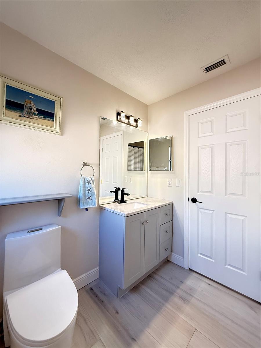 Image 17 of 45 For 4608 Vintage Drive