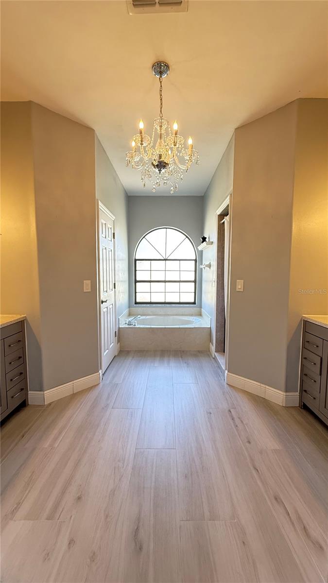 Image 7 of 45 For 4608 Vintage Drive