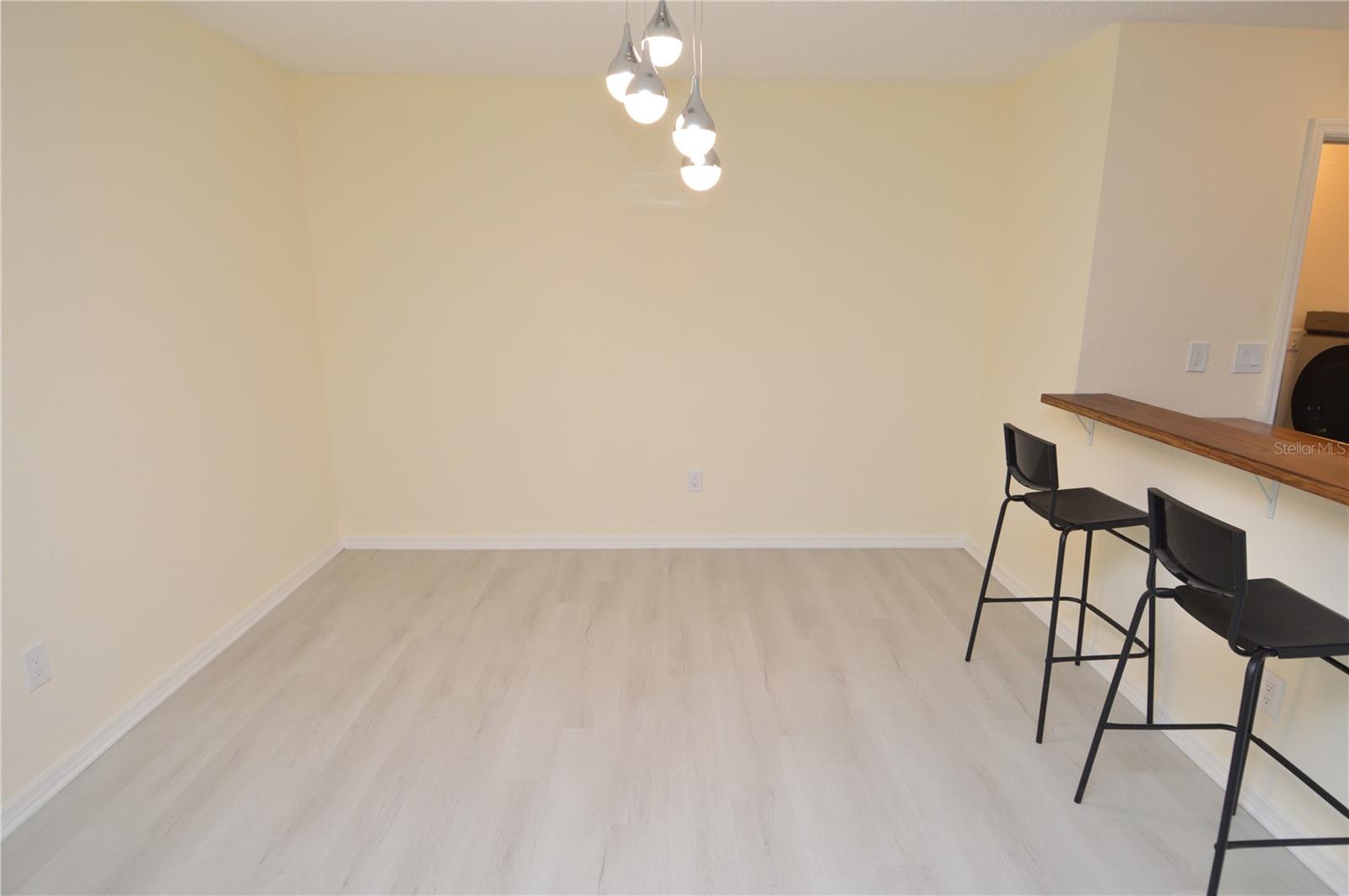 Image 13 of 95 For 10263 Gandy Boulevard N 607