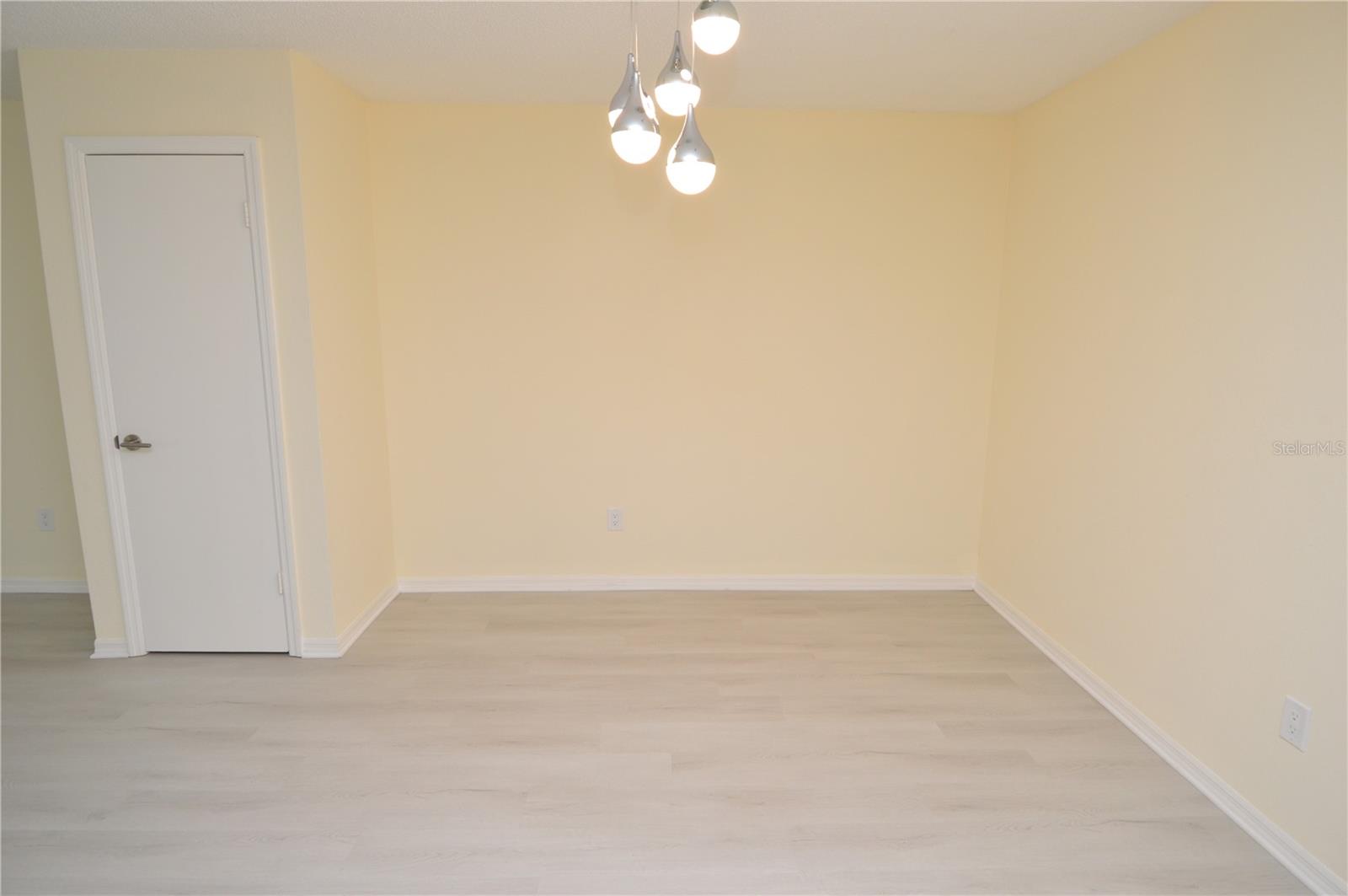 Image 16 of 95 For 10263 Gandy Boulevard N 607