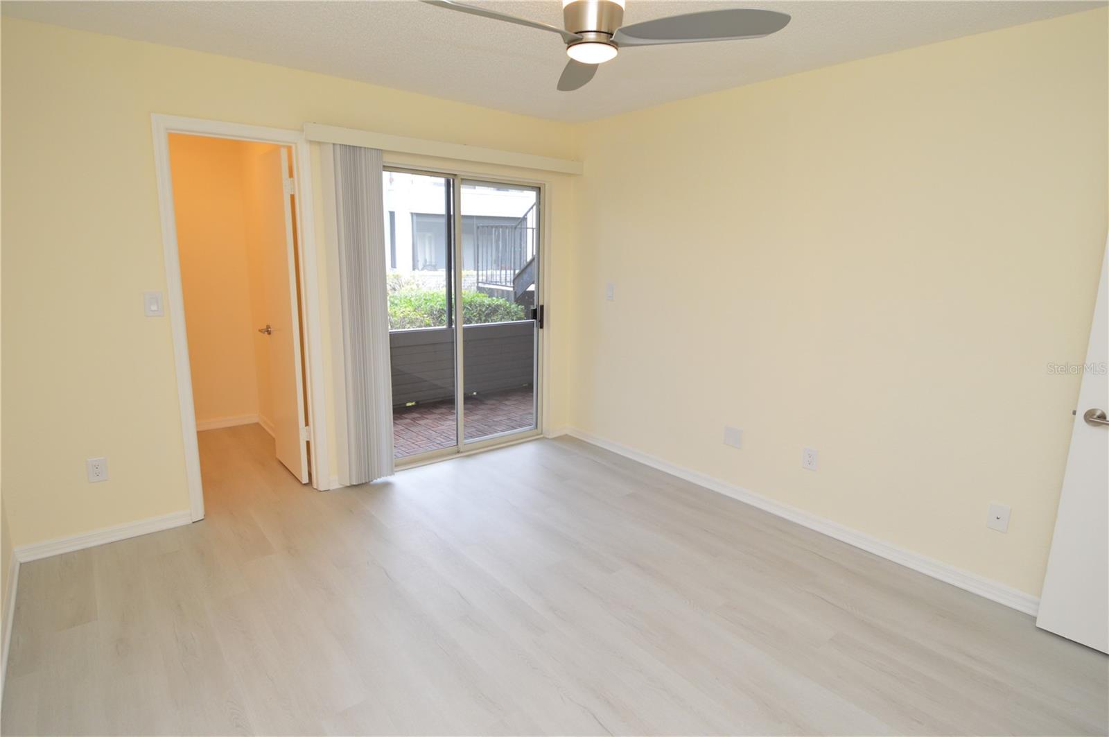 Image 26 of 95 For 10263 Gandy Boulevard N 607