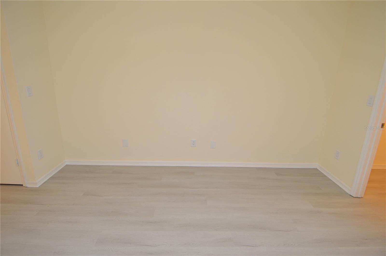 Image 33 of 95 For 10263 Gandy Boulevard N 607