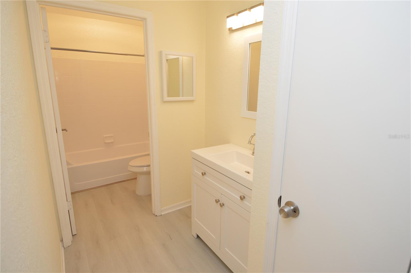 Image 36 of 95 For 10263 Gandy Boulevard N 607