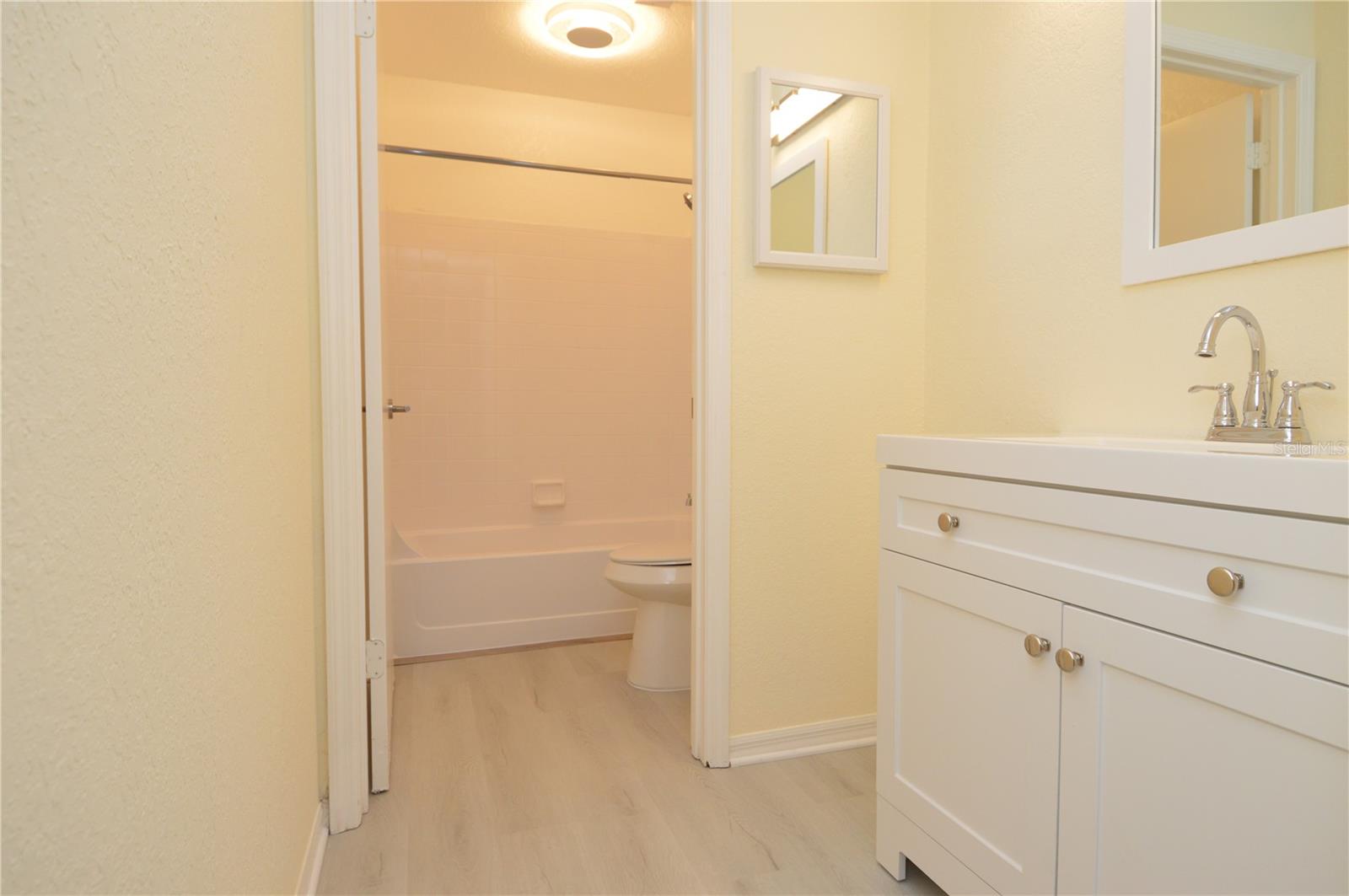 Image 38 of 95 For 10263 Gandy Boulevard N 607