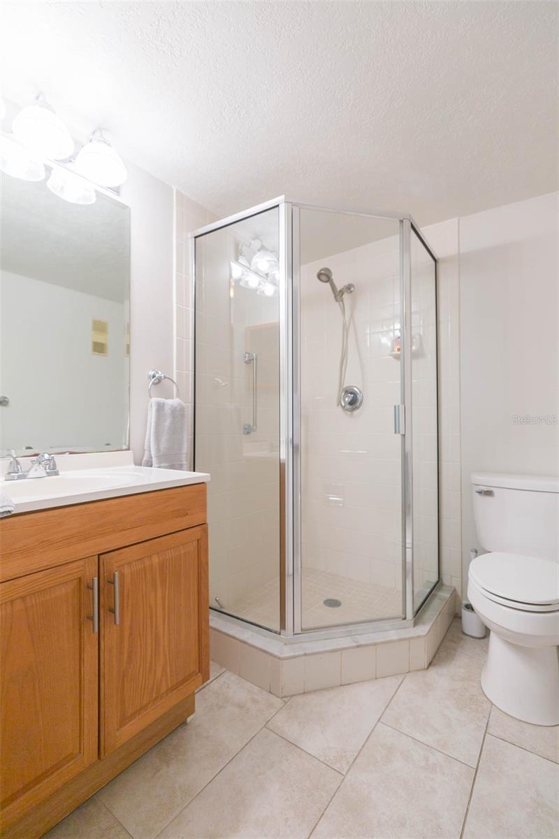 Image 15 of 21 For 14130 Rosemary Lane 5108