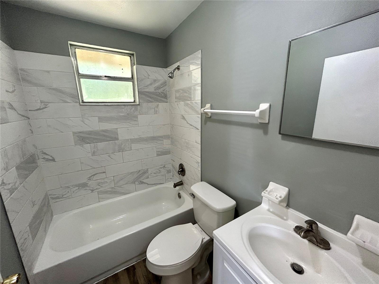 Image 13 of 26 For 2507 Lenna Avenue