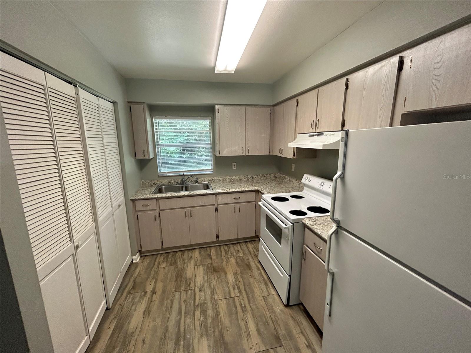 Image 9 of 26 For 2507 Lenna Avenue