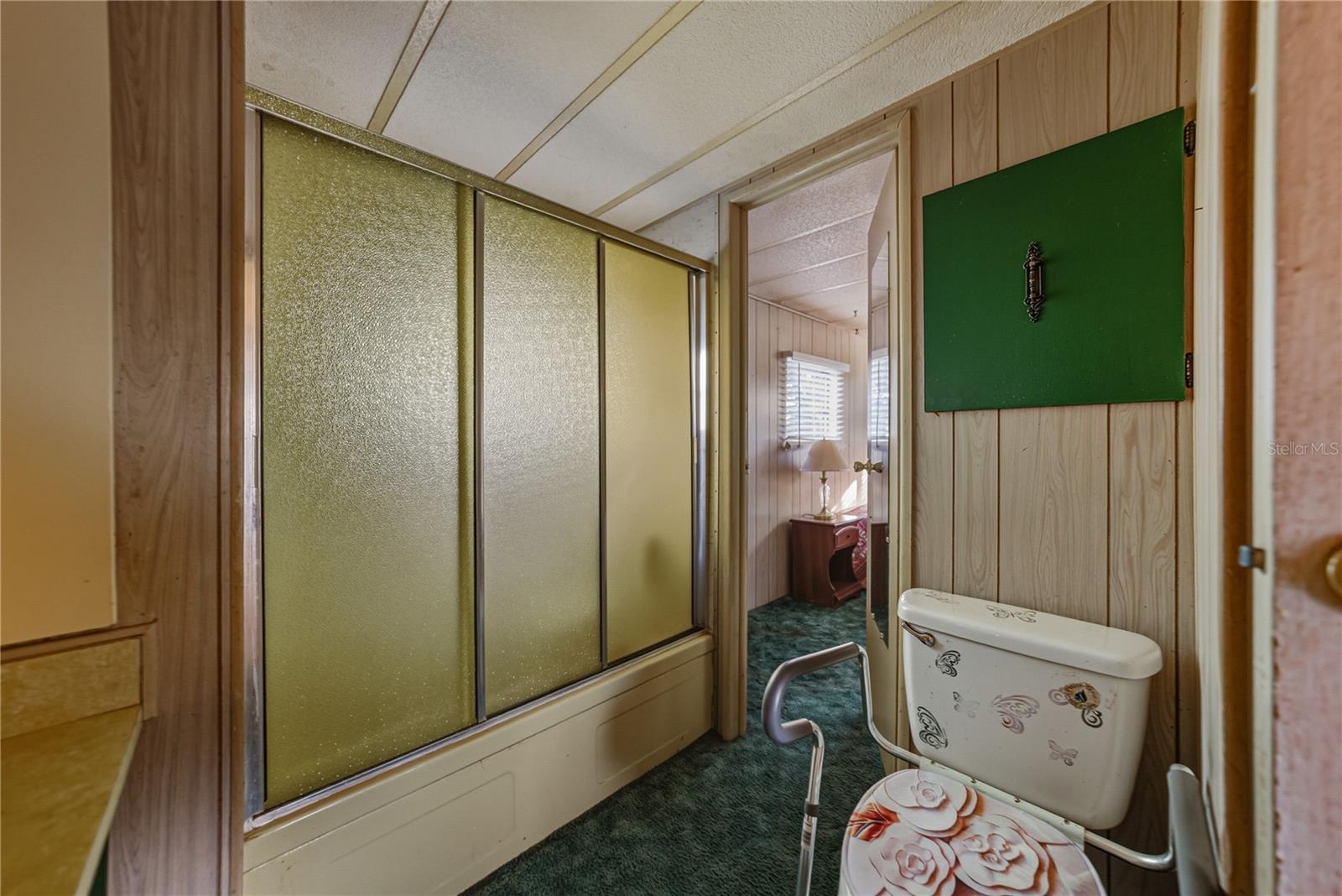 Image 17 of 37 For 38452 Beniger Drive