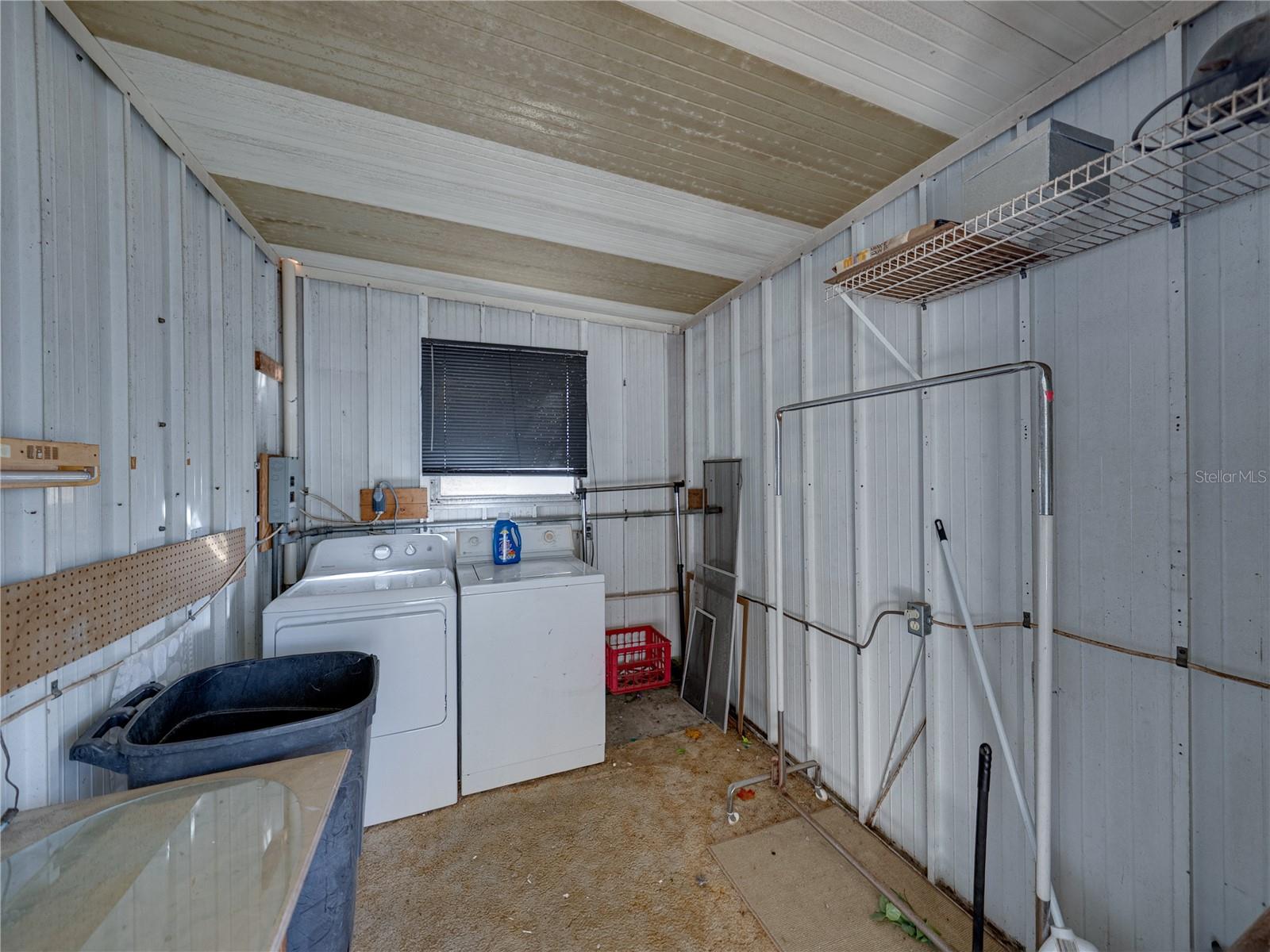 Image 32 of 37 For 38452 Beniger Drive