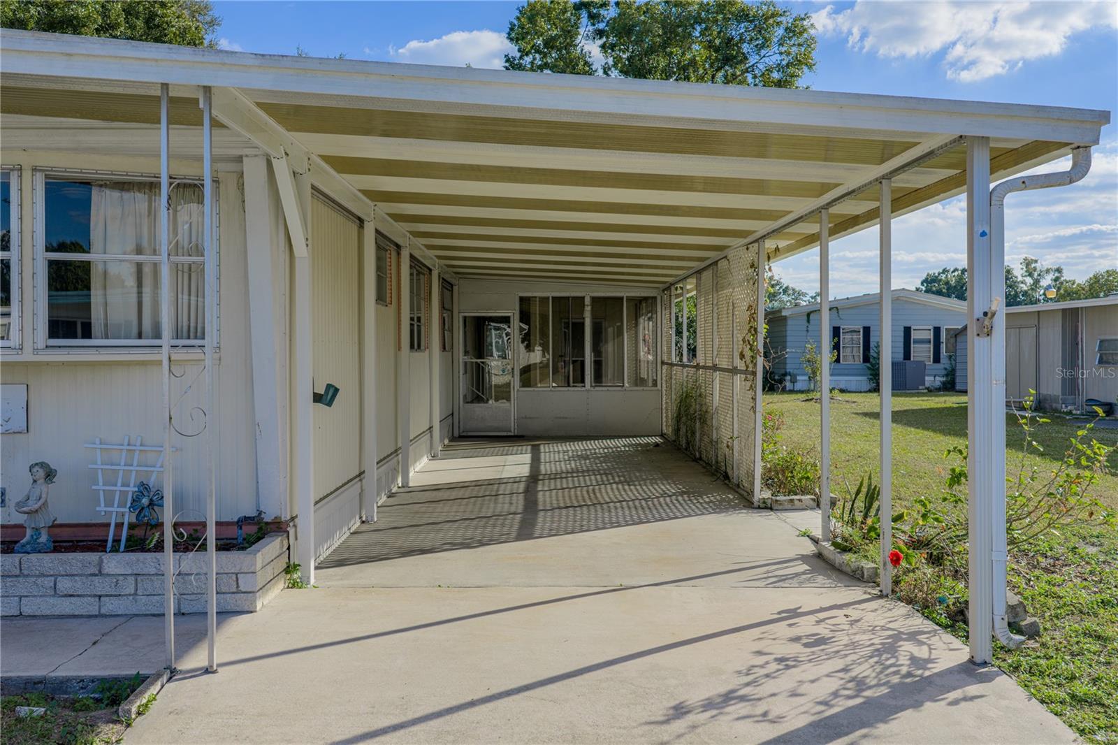 Image 5 of 37 For 38452 Beniger Drive