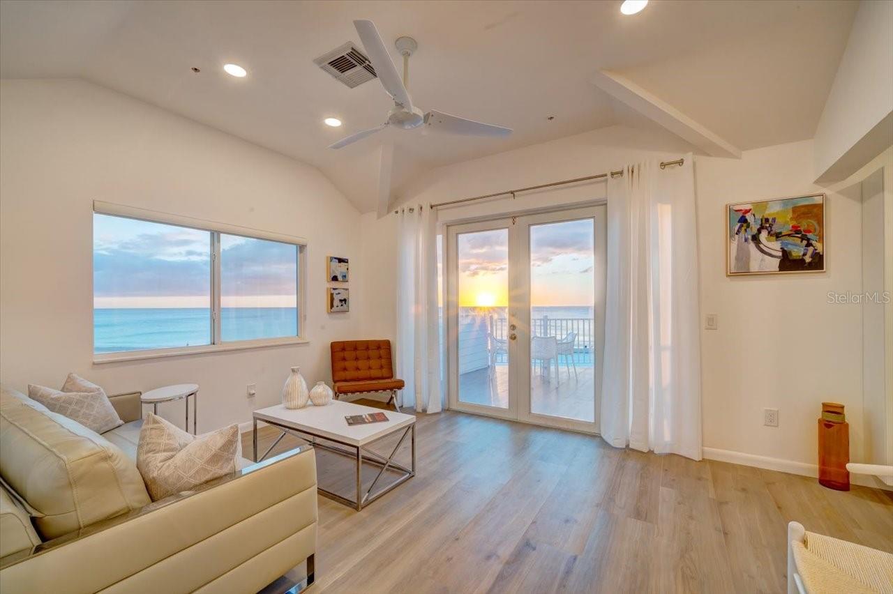 Image 13 of 44 For 17852 Lee Avenue