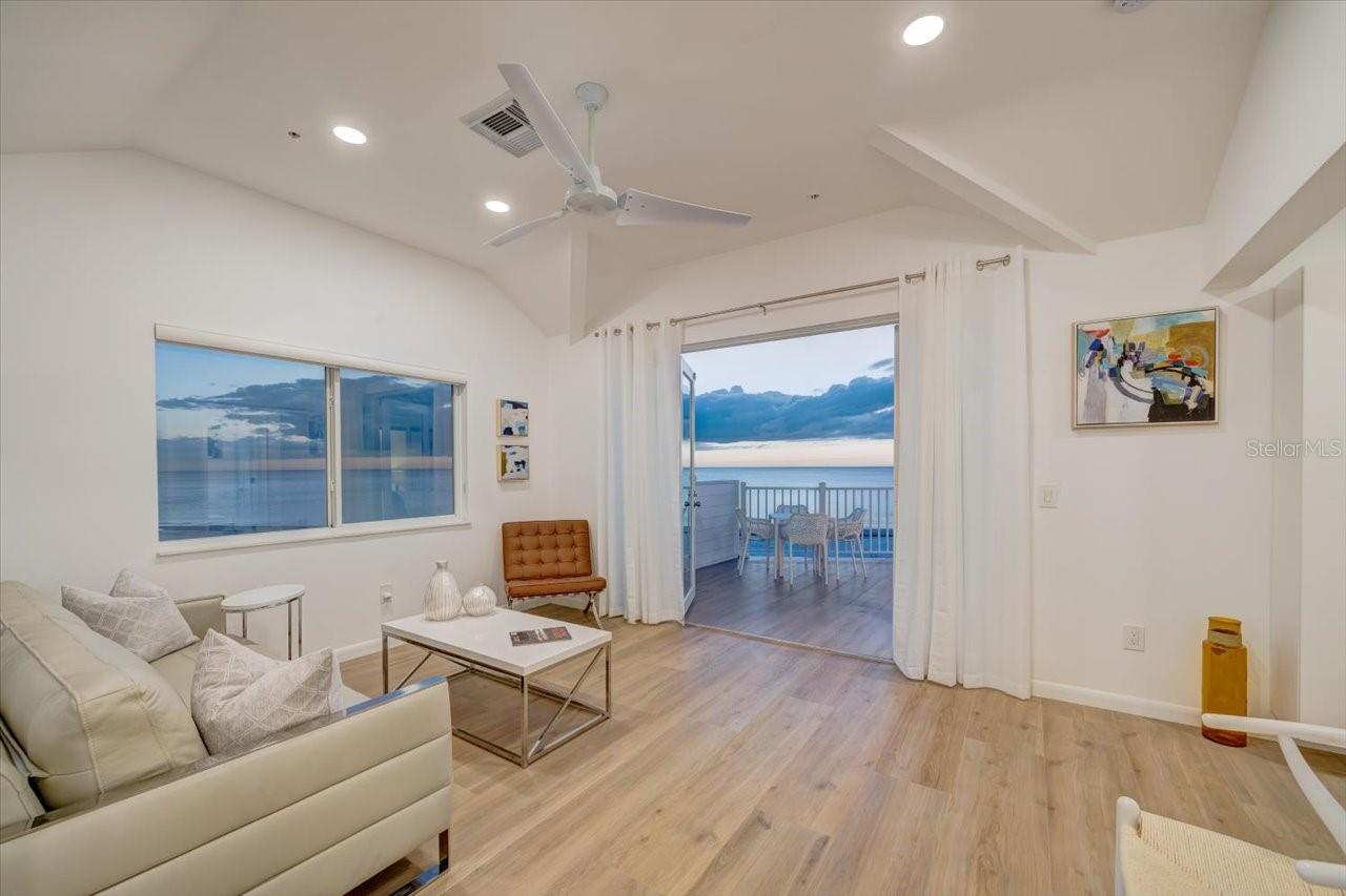 Image 15 of 44 For 17852 Lee Avenue