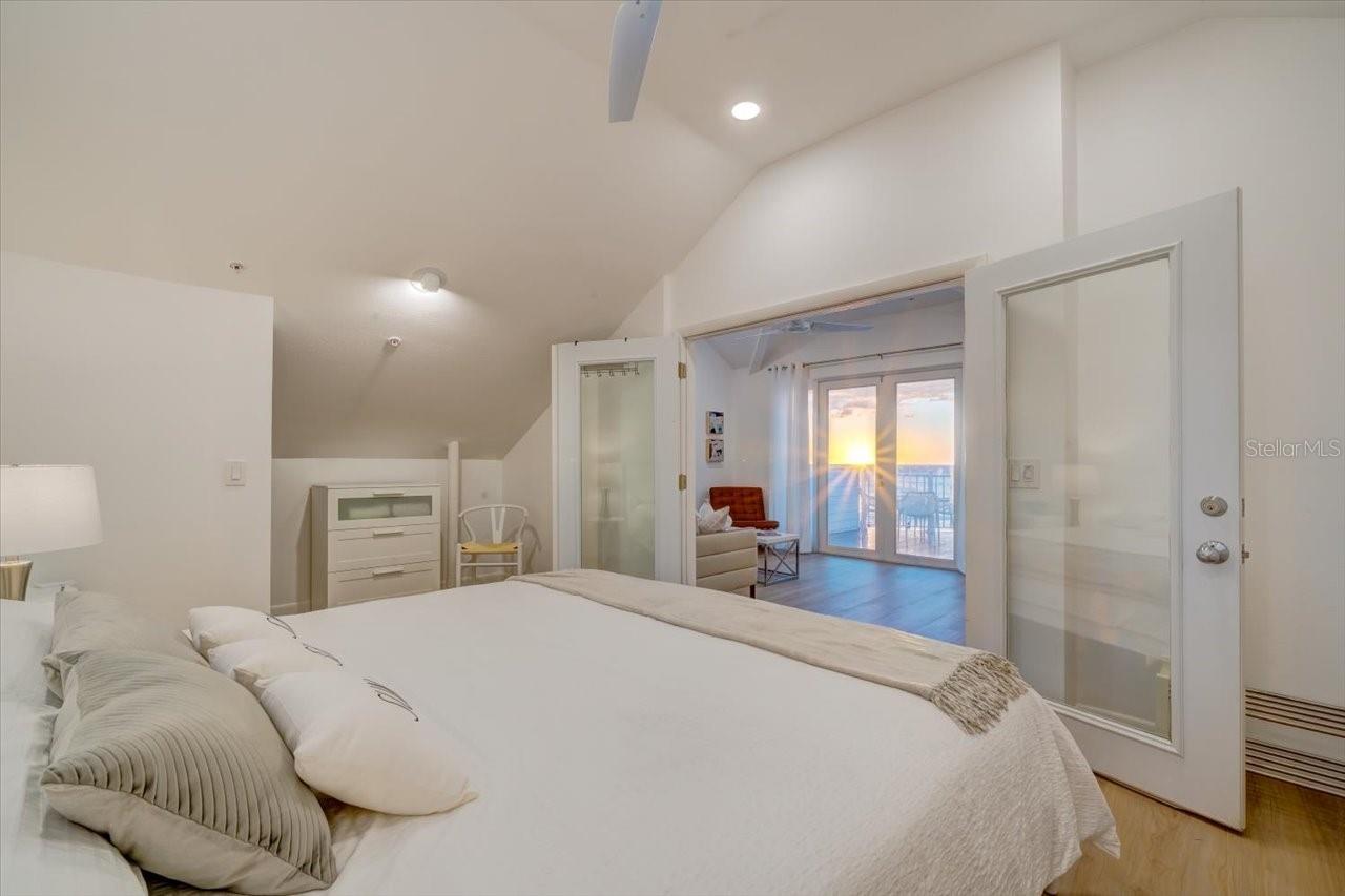 Image 16 of 44 For 17852 Lee Avenue