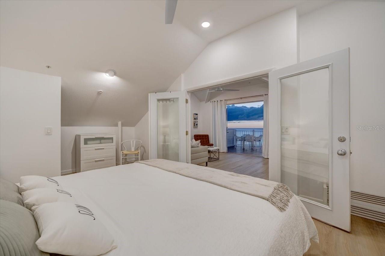 Image 17 of 44 For 17852 Lee Avenue