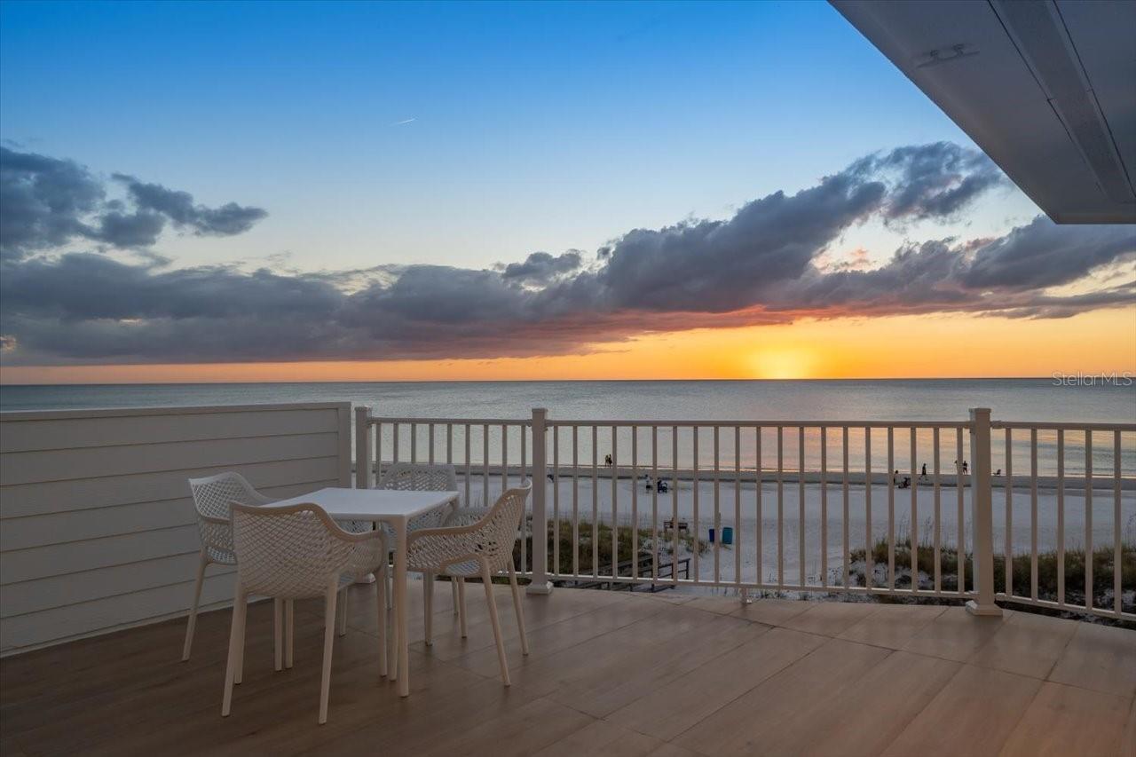 Image 21 of 44 For 17852 Lee Avenue