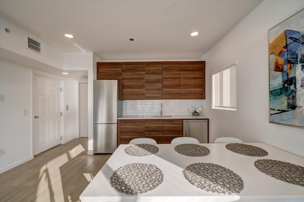 Image 30 of 44 For 17852 Lee Avenue