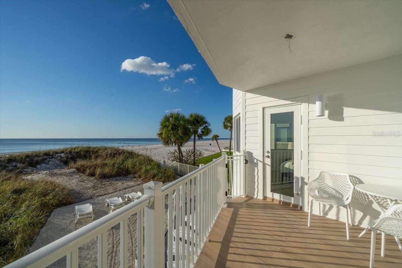 Image 32 of 44 For 17852 Lee Avenue