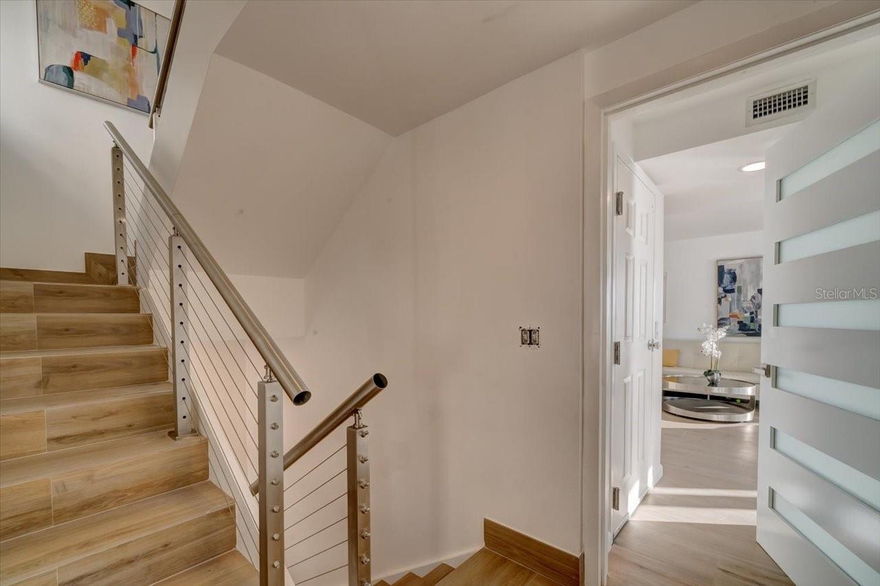 Image 33 of 44 For 17852 Lee Avenue