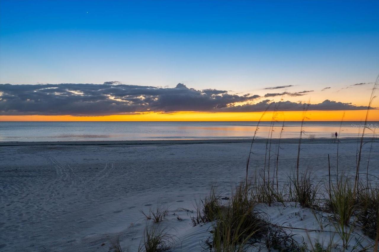 Image 40 of 44 For 17852 Lee Avenue